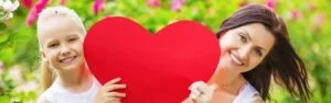 moeder en dochter met groot hart